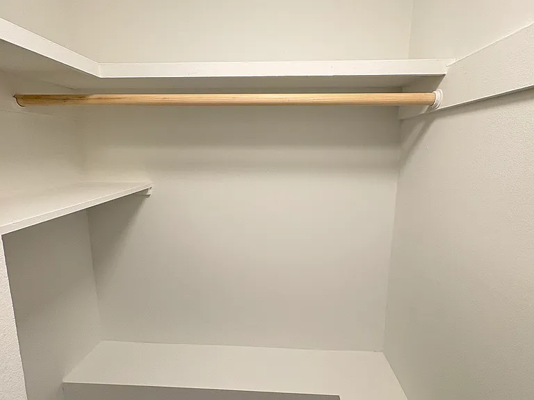 2345 Minor Ave E #3 — Photo 14
