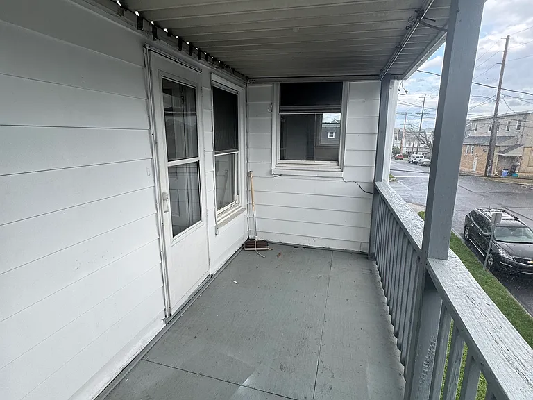 1459 Washington St #2 — Photo 2