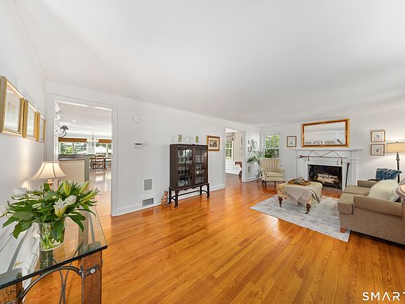 4th image of 179 Lawrence Road