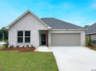 18755 Robert Snowden Dr, Zachary, LA 70791