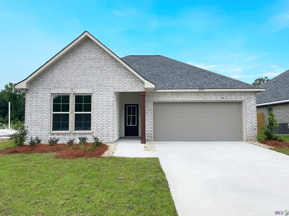 18755 Robert Snowden Dr, Zachary, LA 70791