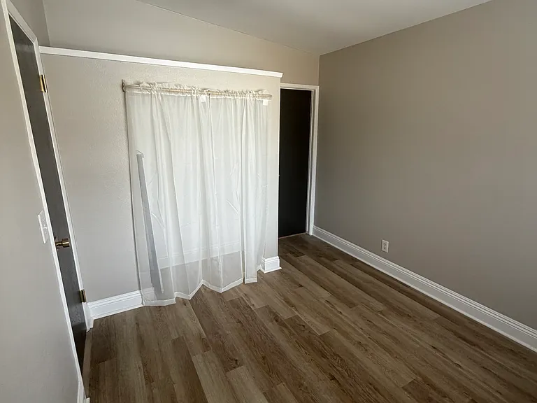 901 S Live Oak Park Rd — Photo 13
