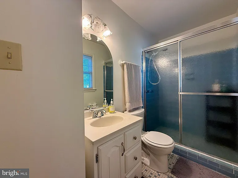 2223 Great Falls St — Photo 11