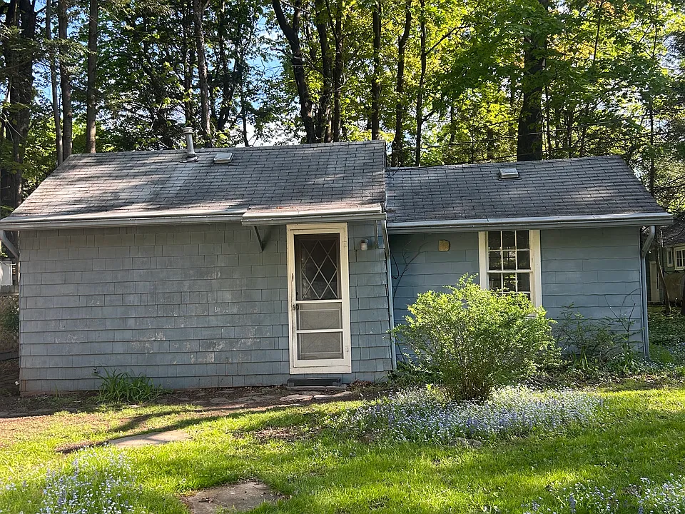 14 Pine Grove St