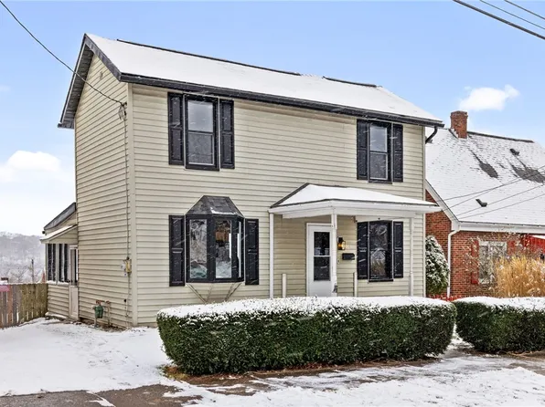 1060 Roup Ave, Brackenridge, PA 15014