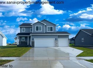 10974 Brookdale Dr, West Des Moines, IA 50266