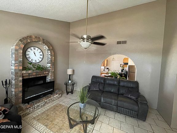 5th image of 11601 Cree Ct