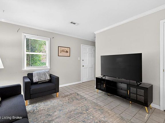 4th image of 3406 Taylorsville Rd APT 3
