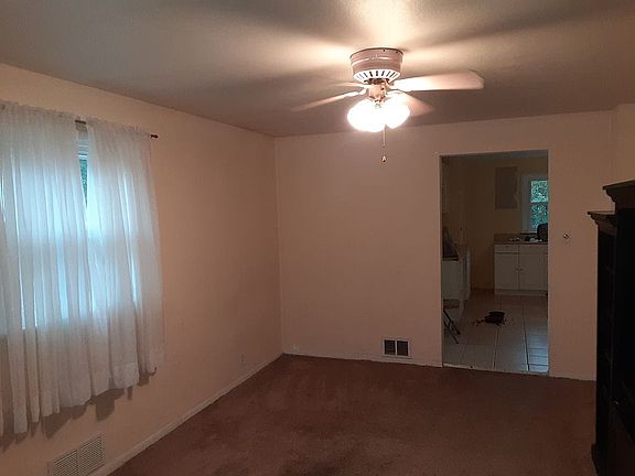 5th image of 849 Jeanette Ave