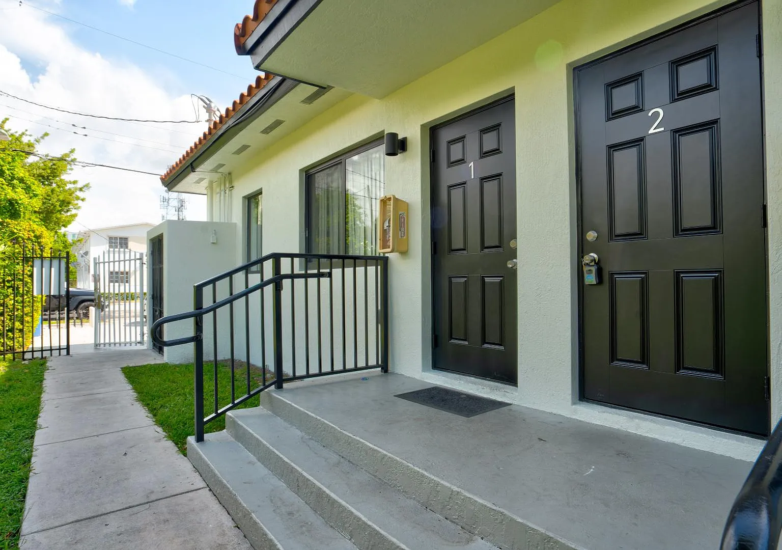 1330 NW 5th St - Unit 2 — Photo 2