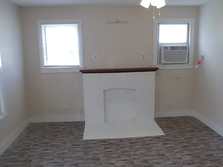 423 Main St #A — Photo 8