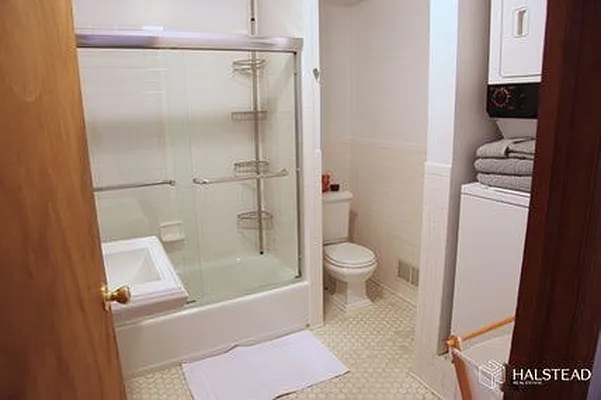 Rented by Halstead Real Estate | media 21