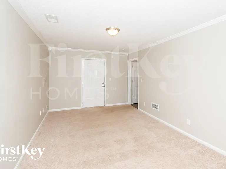 604 Rays Ln SE — Photo 10