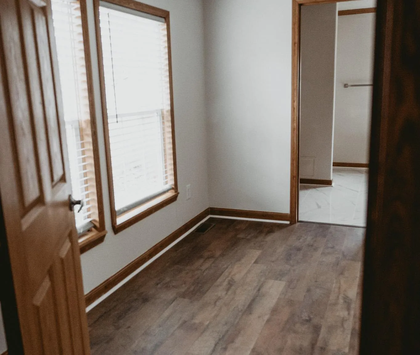 3606 W Lupine Dr — Photo 2