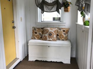 1047 W State Rd, Lansing, MI 48906