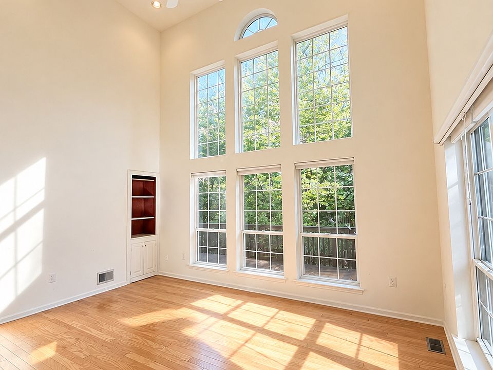 1st image of 21 Campbell Woods Way
