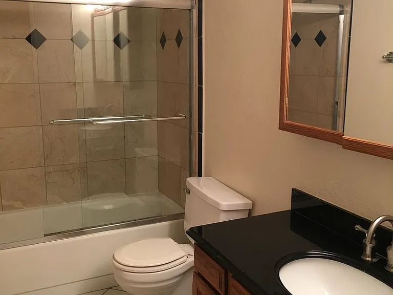 4989 Eisenhower Dr — Photo 12