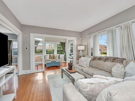 2nd image of 2913 Madison Rd