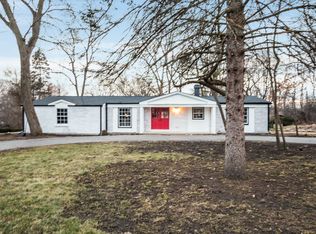 63 E Forest Ln, Palatine, IL