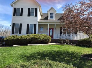 1040 Pendleton Pl, Hurricane, WV 25526