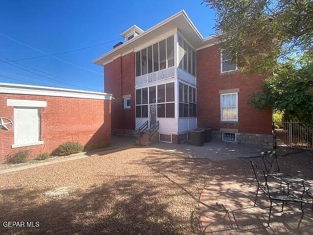 321 W Rio Grande Ave — Photo 44