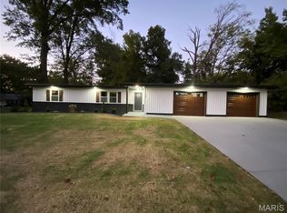 207 Hunter St, Lebanon, IL 62254