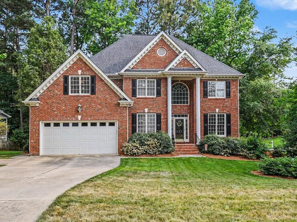 405 Chanticlair Dr, Apex, NC 27502