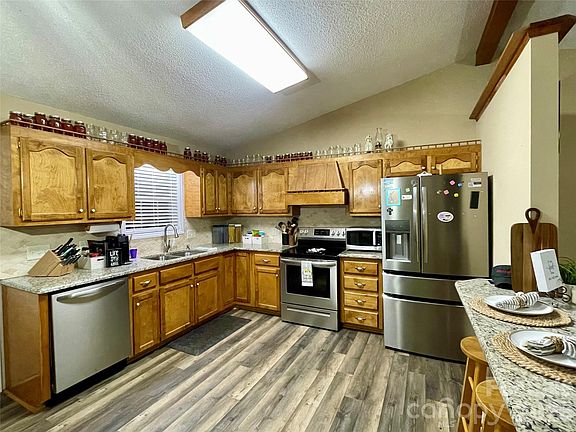 2nd image of 1676 Plyler Lake Rd