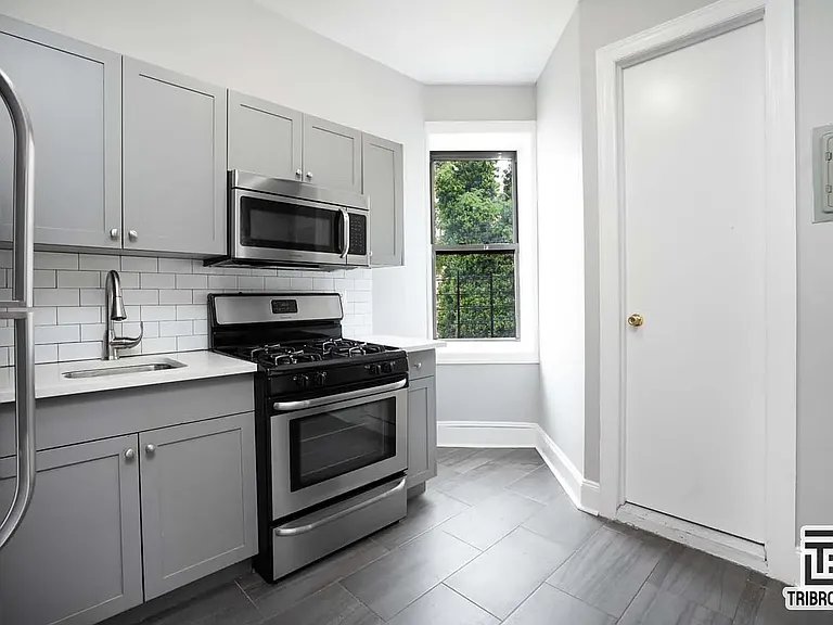 232 E 124th St #5E — Photo 2
