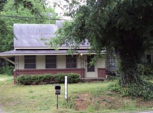 1202 Camden Rd, Wadesboro, NC 28170