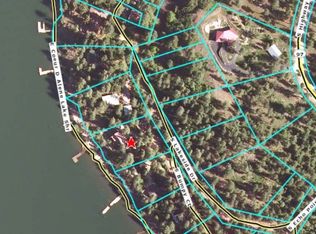 5869 S Lakeside Dr, Harrison, ID 83833