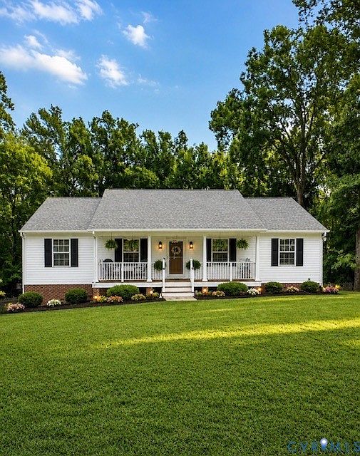 1st image of 2212 Sara Ann Ct