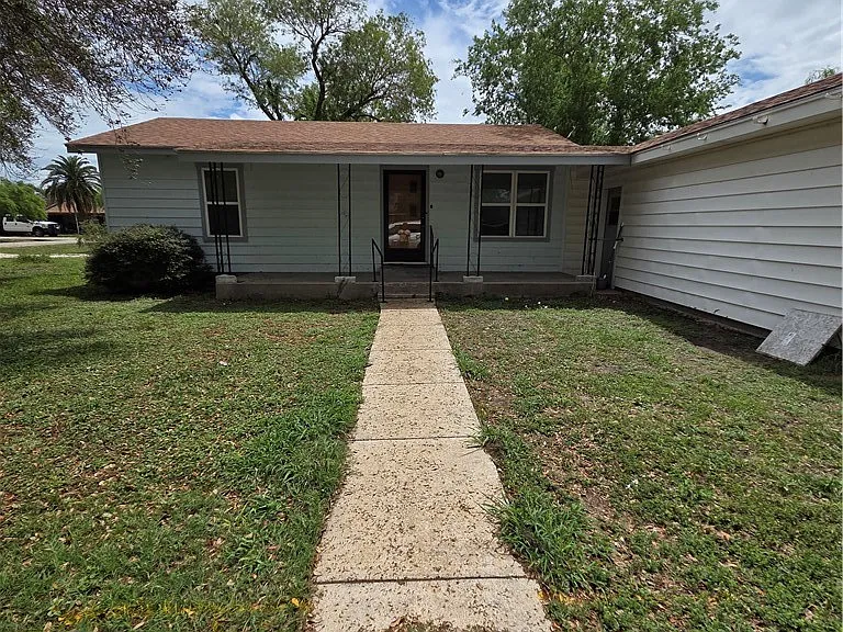 12137 County Road 1232 — Photo 3