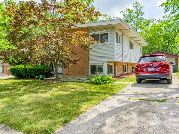 189 Westwood Dr, Park Forest, IL 60466