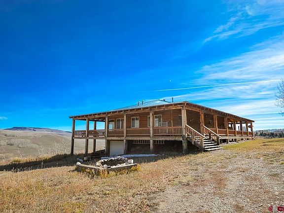One door with large bay for 2 vehicles.