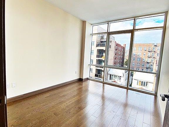 5th image of 1679 E 19th St Floor 5
