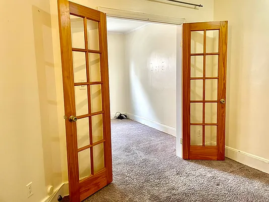 Rented by Steffan Olausson Partridge, LREB | media 25