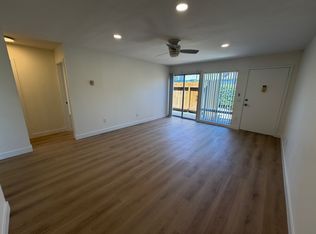 403 Requeza St APT G10, Encinitas, CA 92024