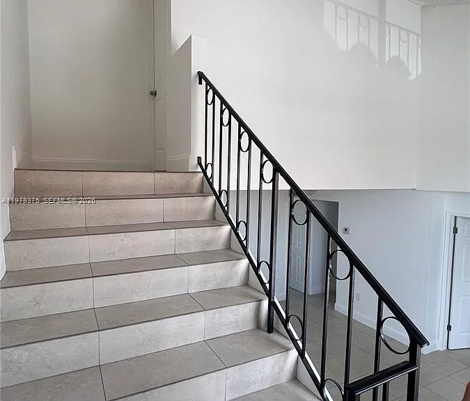 2740 W 62nd St #203 — Photo 7