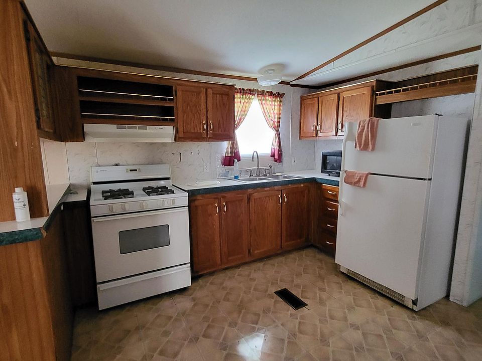 1st image of 2419 Catalpa St #59