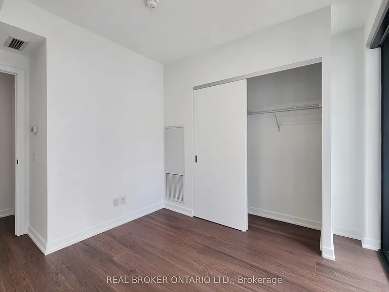 55 Ontario St #1208 — Photo 12