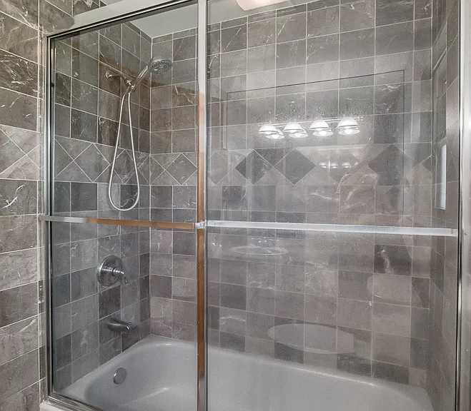 1034 Parkway Dr — Photo 15