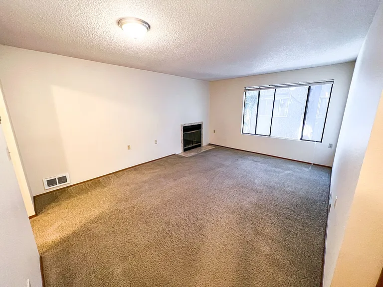 Twin Cedars Apartments — Photo 1