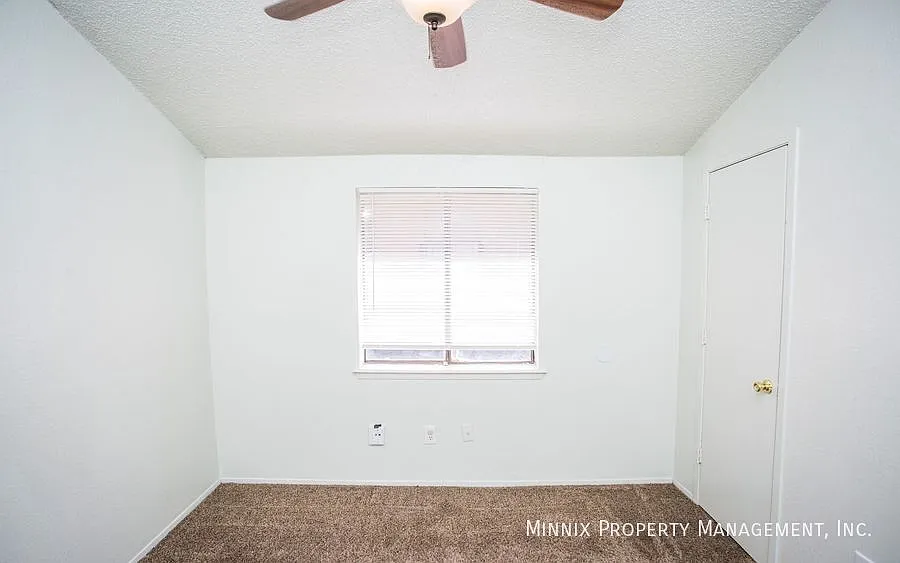 2 bedroom | 117 N. Troy Ave. #A — Photo 4