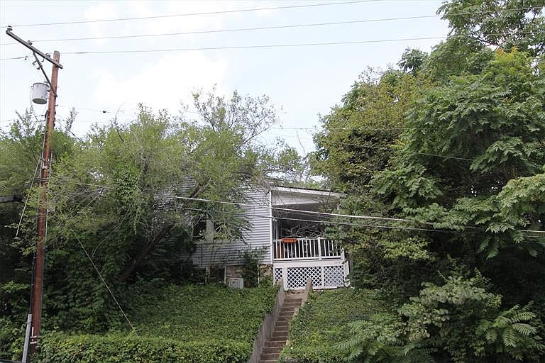 1st image of 3454 Golden Ave