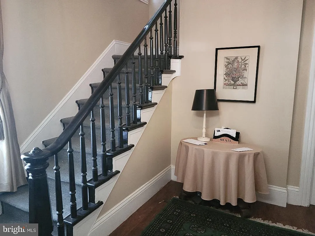 1 bed, 1.0 bath, 800 sqft, $1,725 — Photo 3