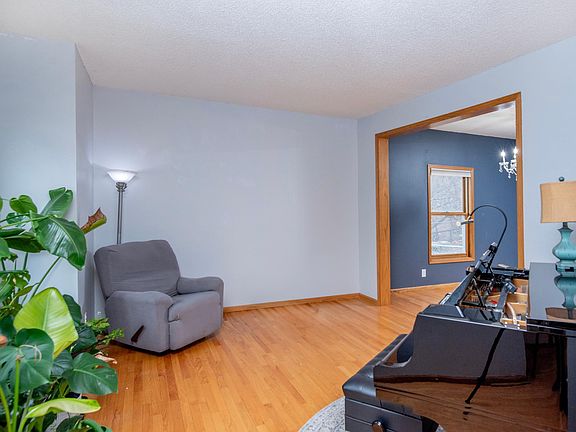 5th image of 3751 Thomas Ct