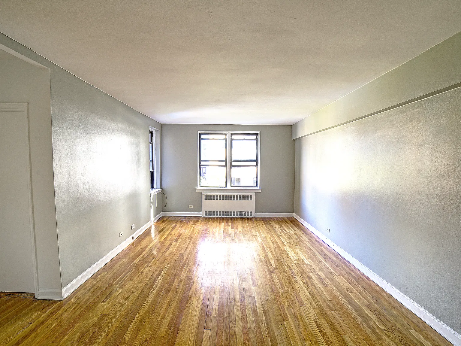54 East 8th Street — Photo 4