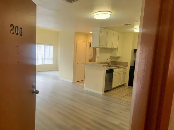 5060 Kester Ave APT 208, Sherman Oaks, CA 91403