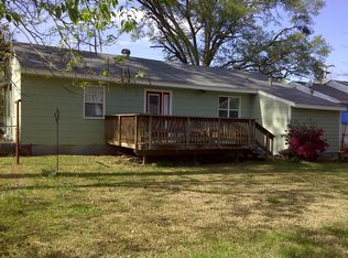 106 Hawkins St, Vicksburg, MS 39180